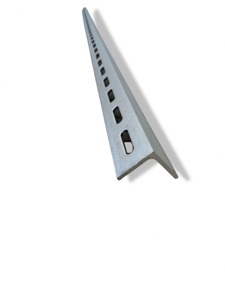 Winkeleisen 40x40x4 mm  verz. einseitig längst gelocht  (40x9 ) TFVZ